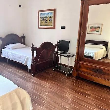 Ferdinando's House *